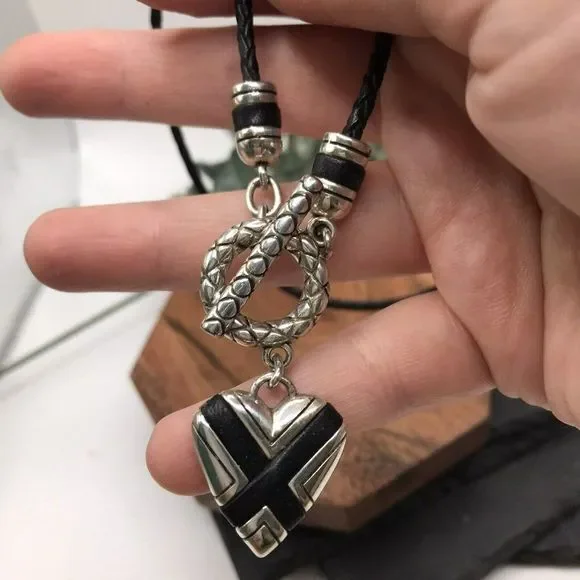 Brighton Whisper Black Heart Necklace Leather Braided Cord Front Toggle 18” - Picture 4 of 6